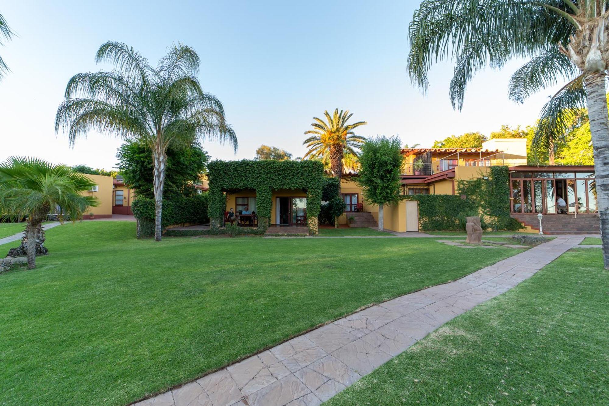 Sunriver Kalahari Lodge Riverside Stay In Upington Buitenkant foto