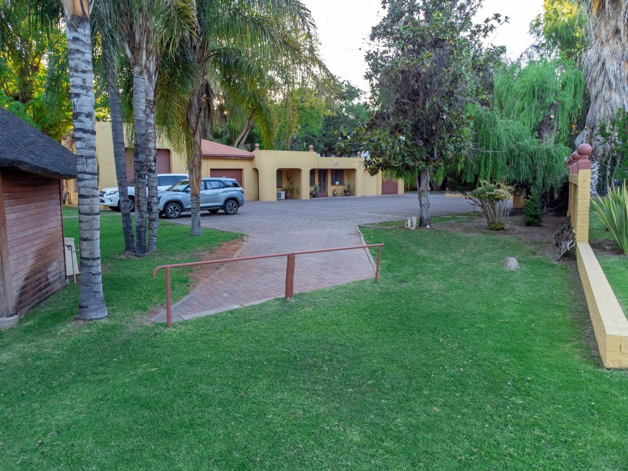Sunriver Kalahari Lodge Riverside Stay In Upington Buitenkant foto
