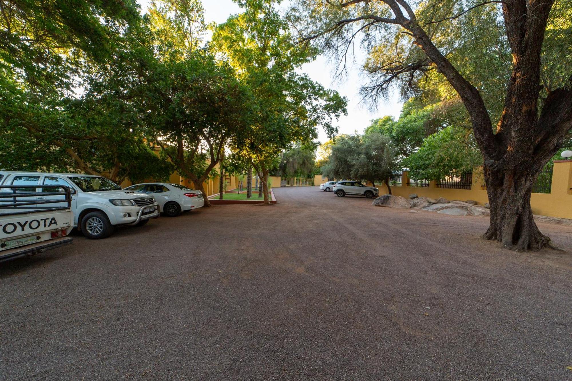 Sunriver Kalahari Lodge Riverside Stay In Upington Buitenkant foto
